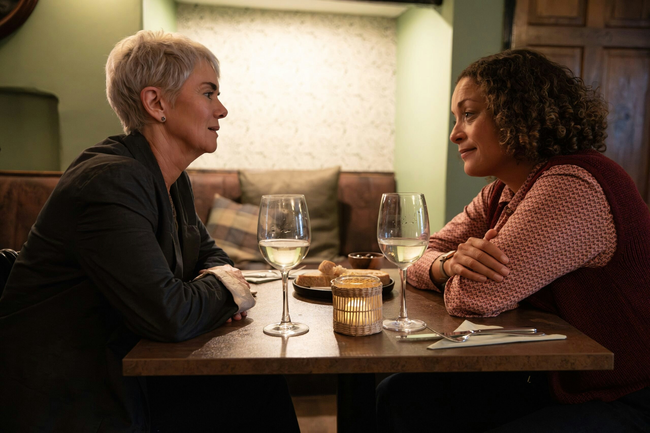 Rochenda Sandall (right) as Tessa