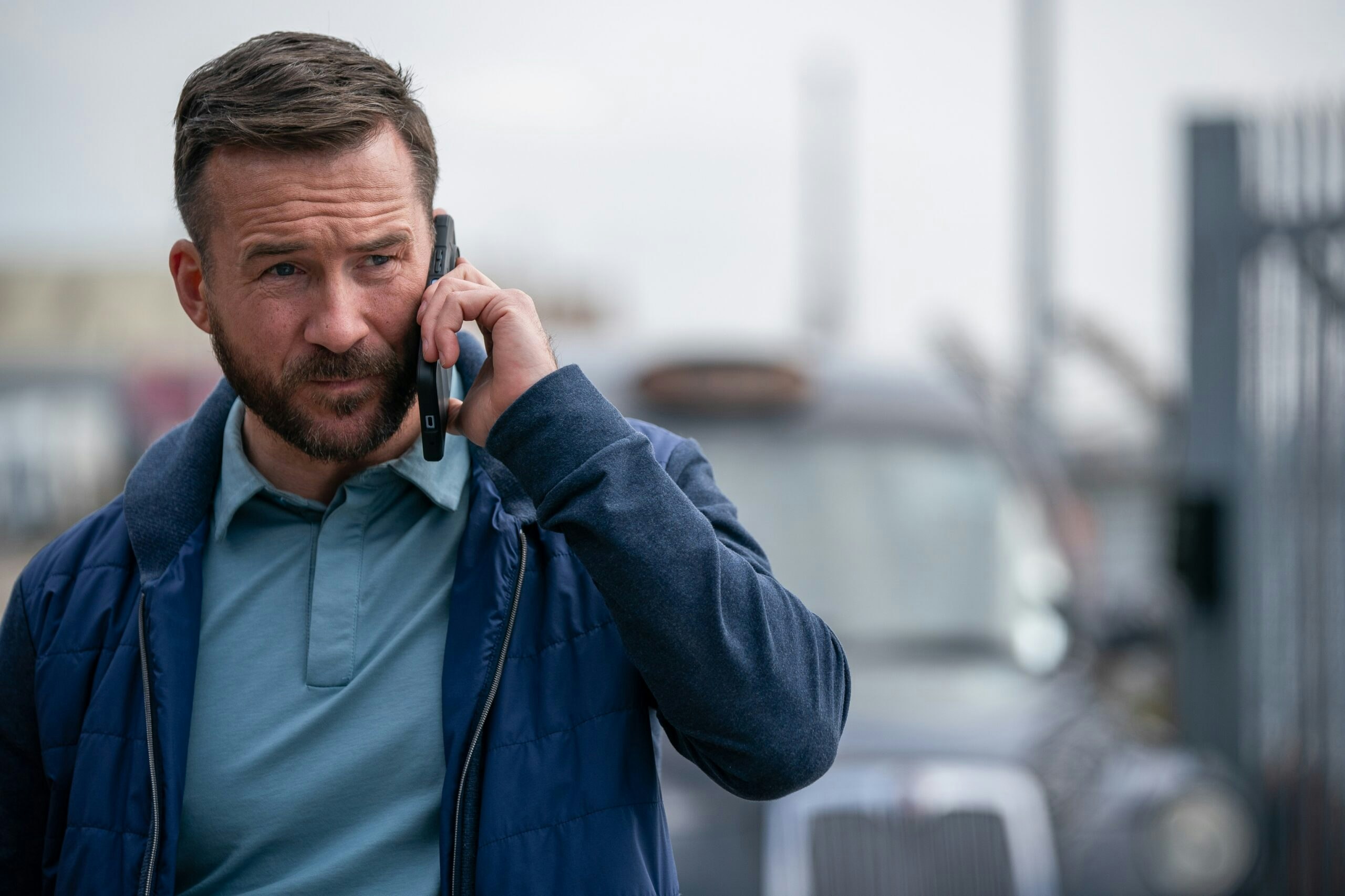 Barry Sloane as Gary Packer in The Cage