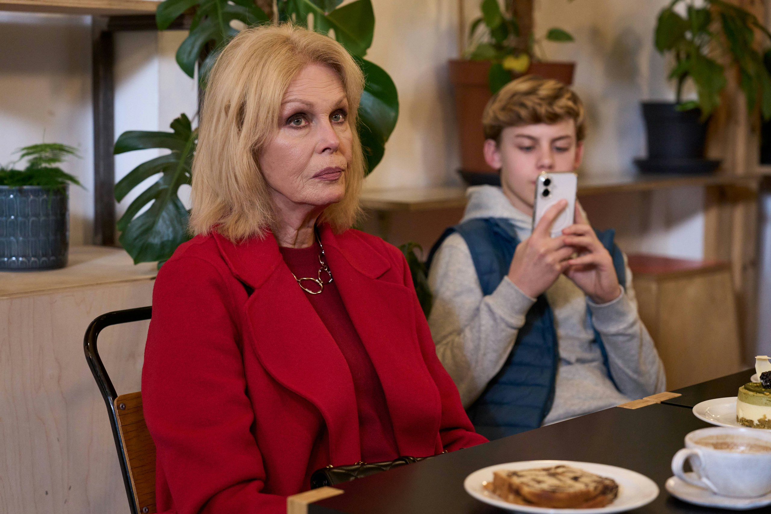 Joanna Lumley as Felicity in Amandaland