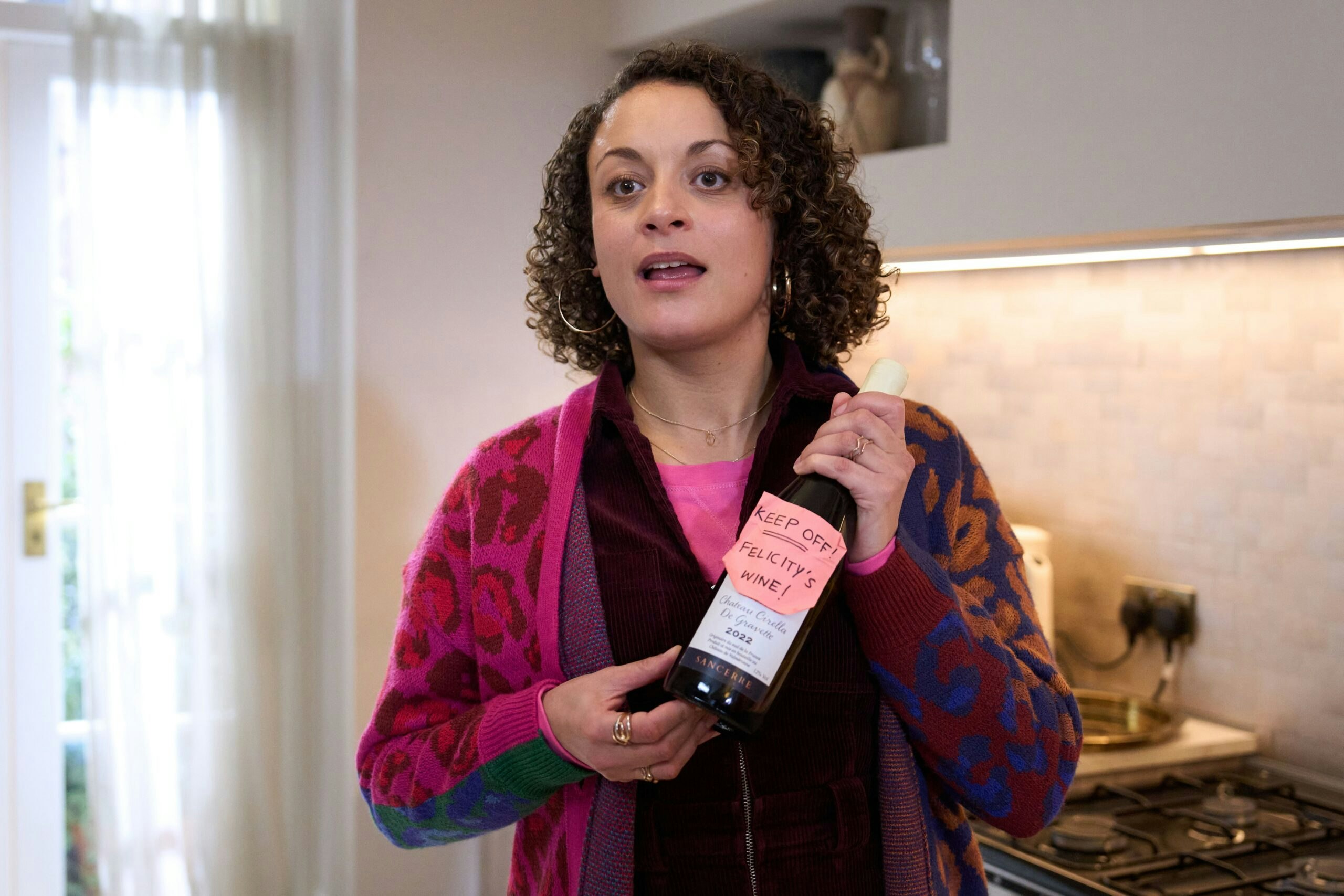 Rochenda Sandall as Fi in Amandaland