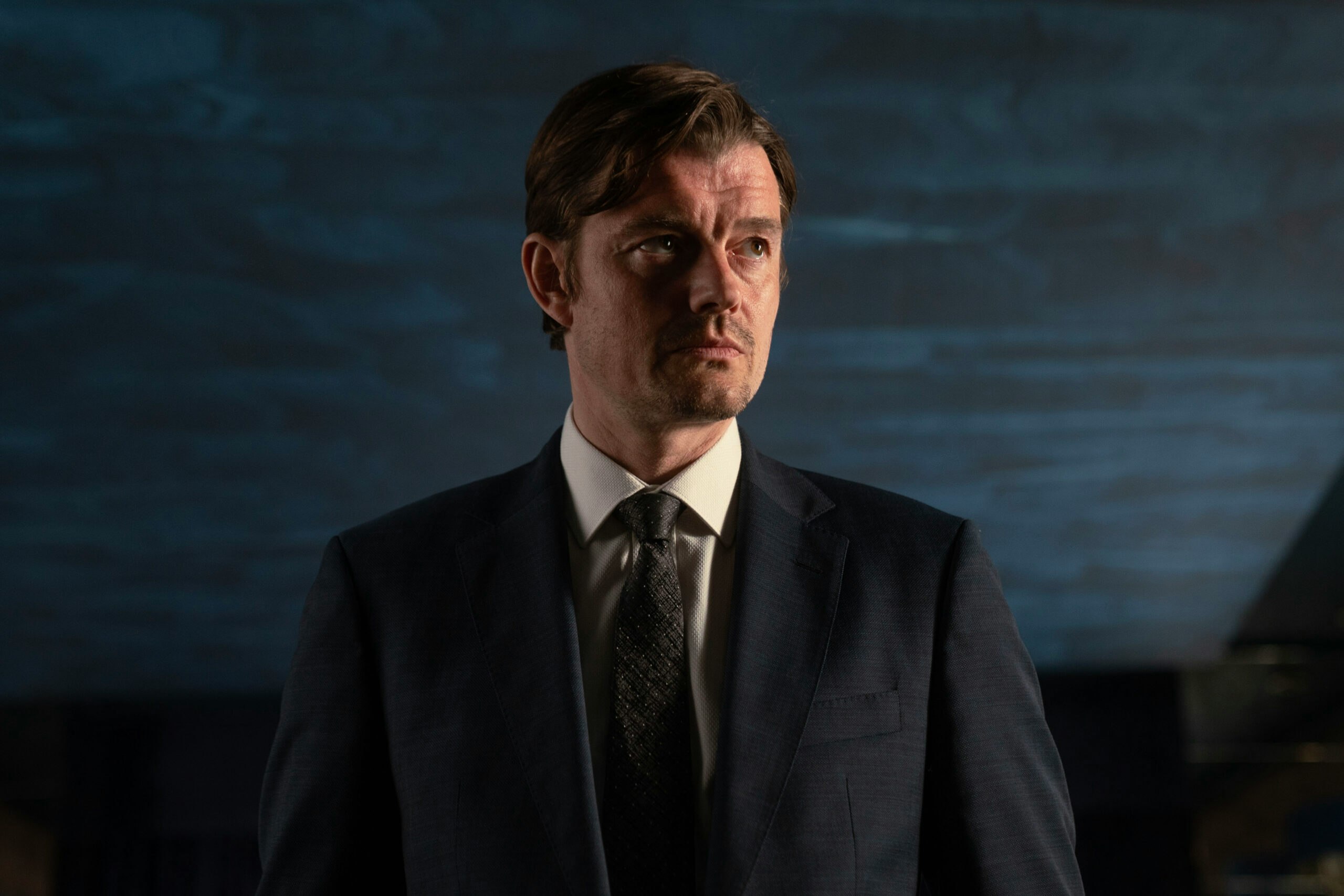 Sam Riley as Dylan in Mint