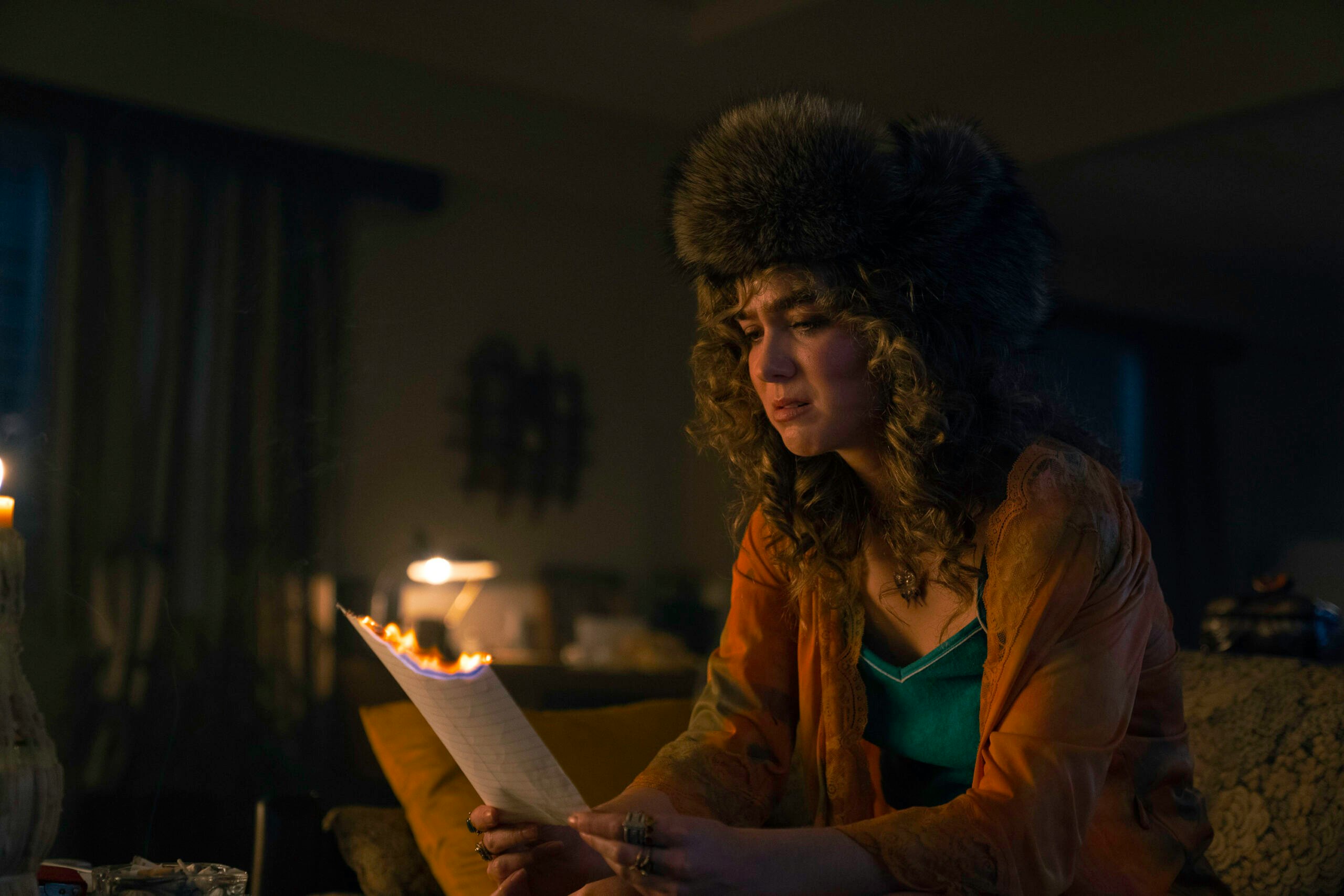 Haley Lu Richardson as Twila Hasbeck in Ponies