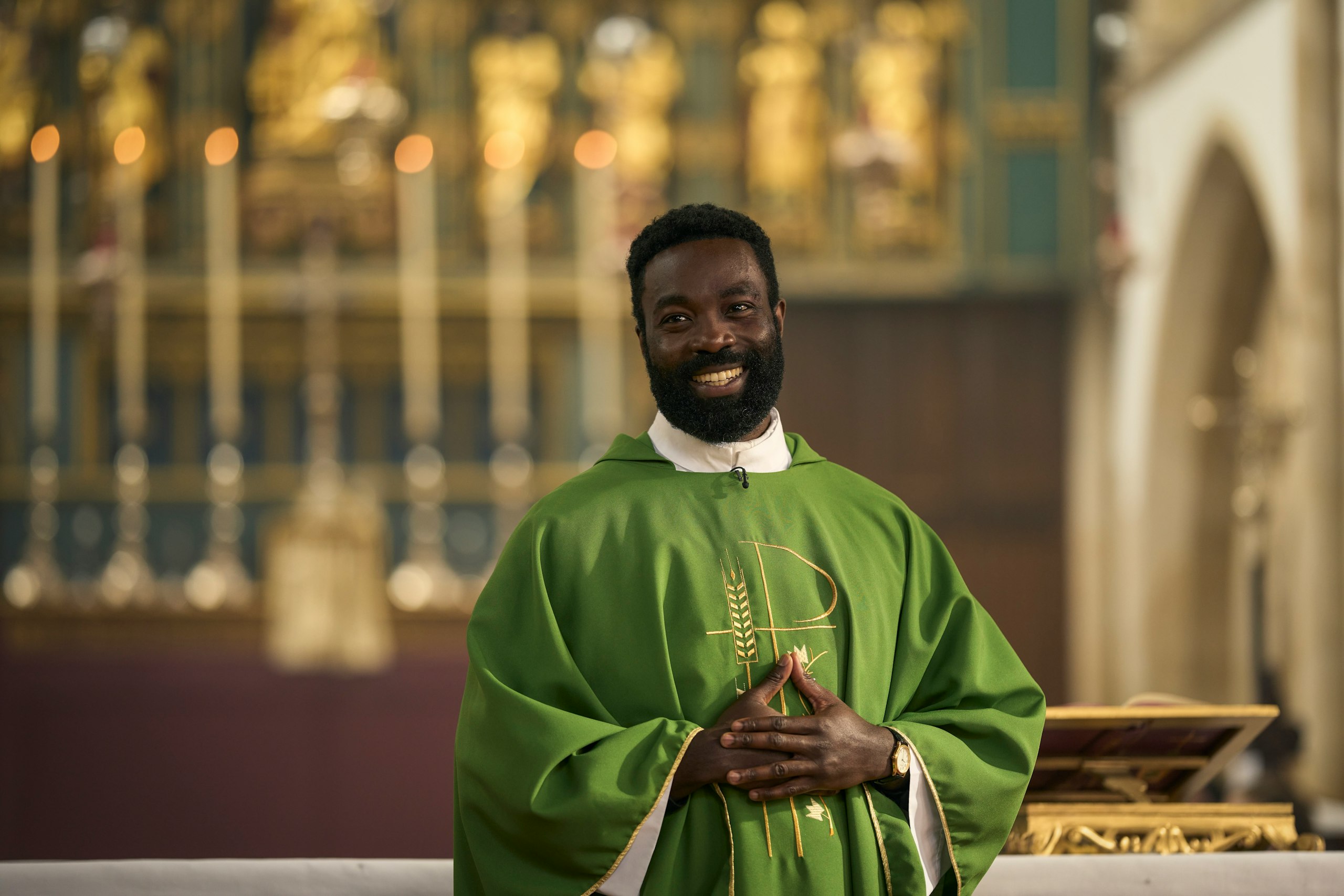 Paapa Essiedu as David in Falling