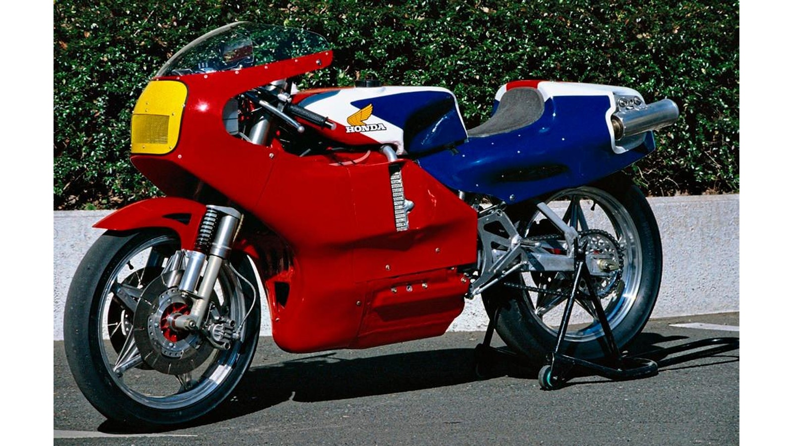 Honda 1979 NR500