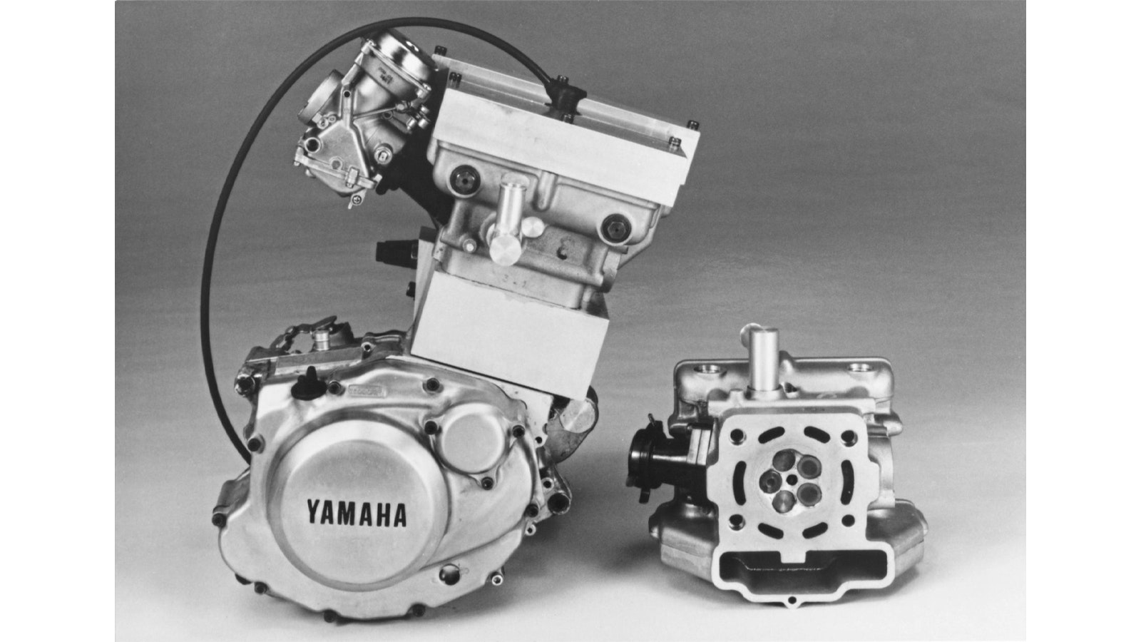Single cylinder test engine