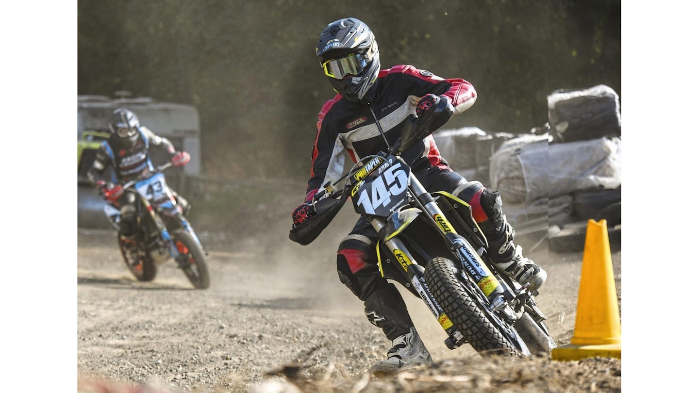 bikes racing
