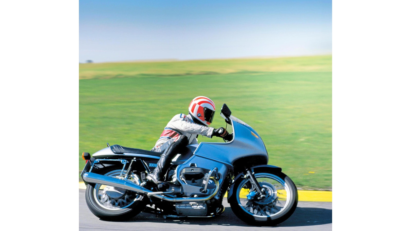 BMW’s R100RS, the Genesis of the genre