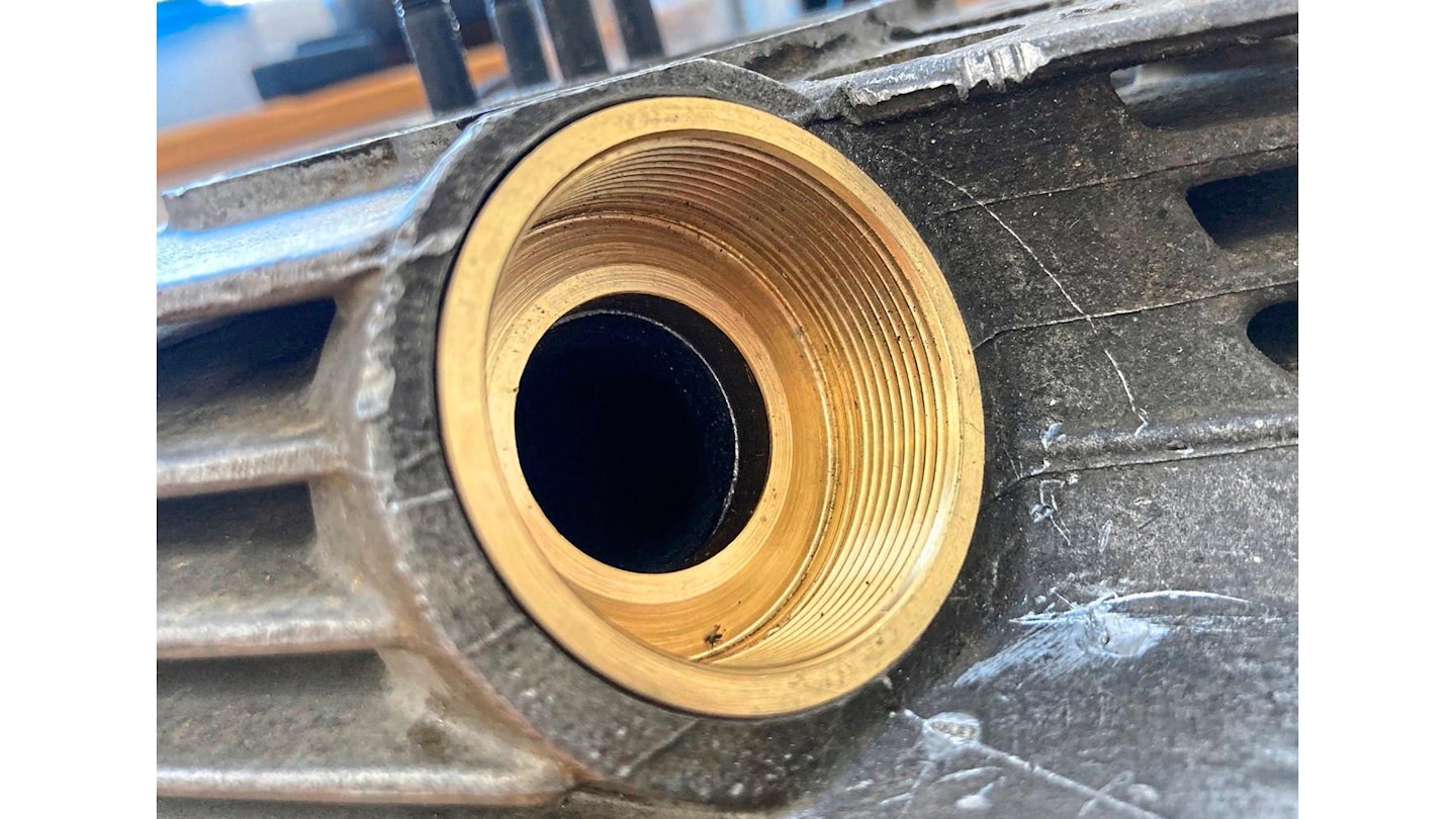 bronze cylinder head