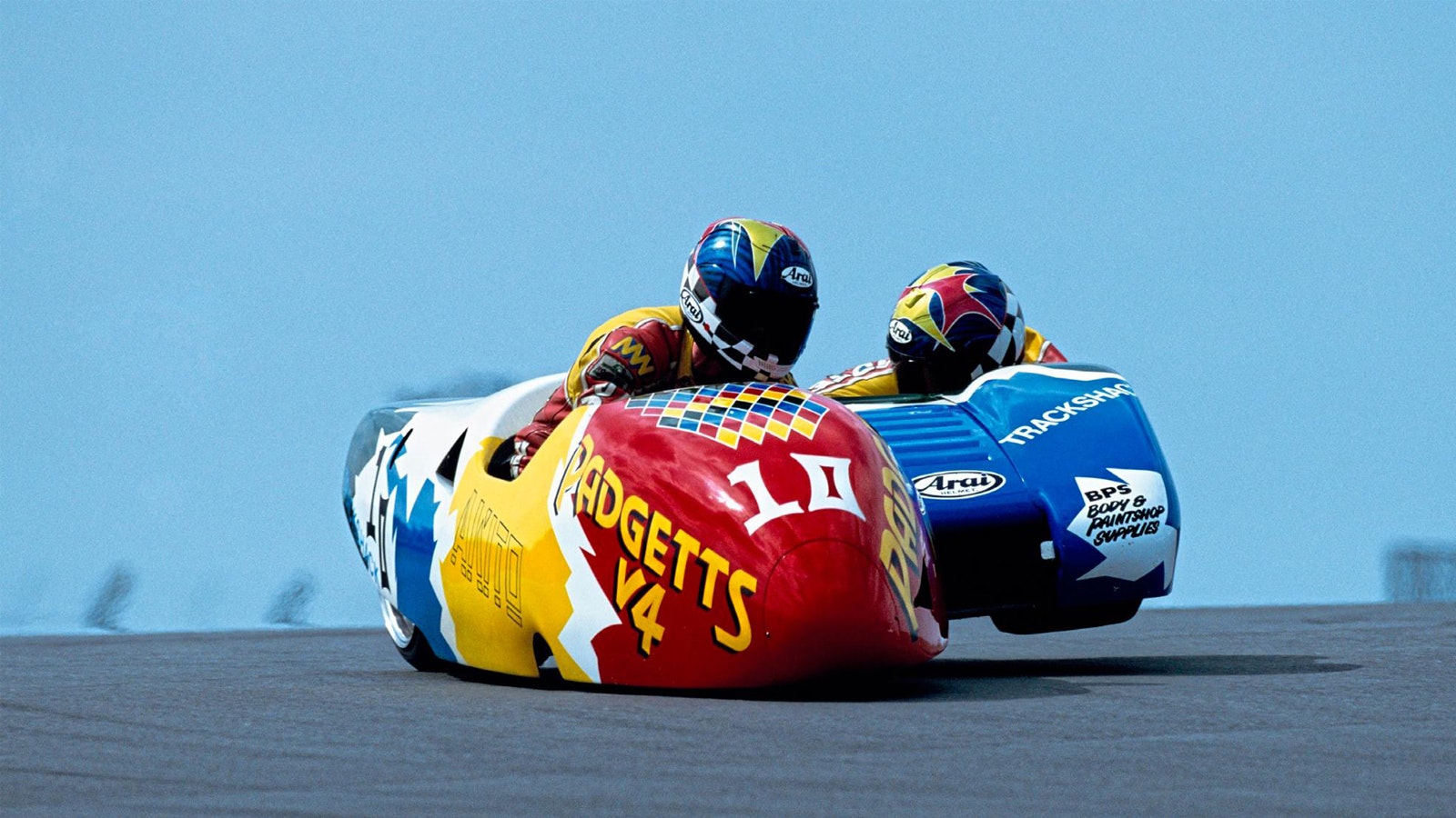 Donington, 1994: using a Yamaha 500cc V4 didn’t really work out, but Dixon and Hetherington won the world title the following year