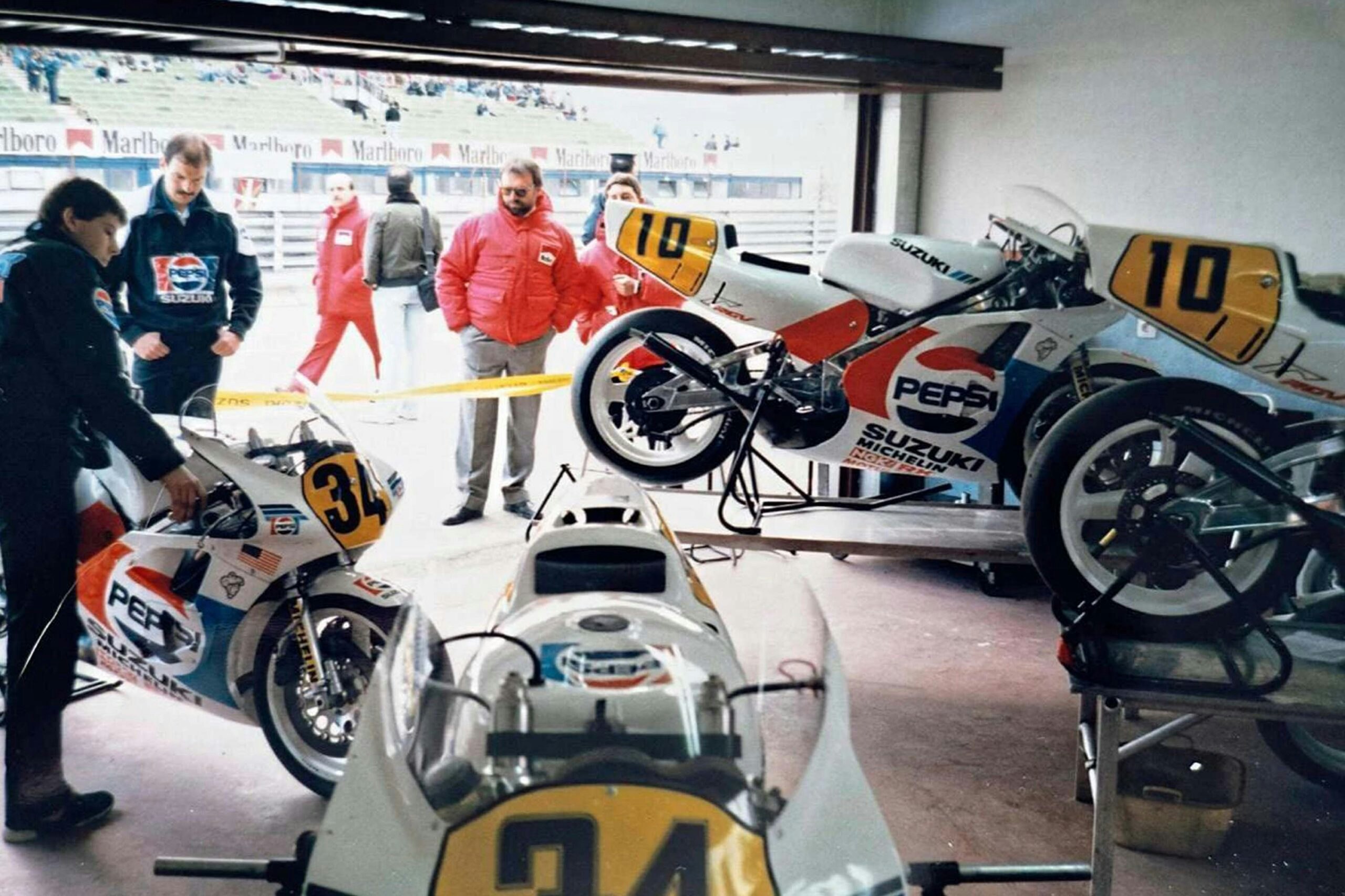 A shot taken by Paul in 1988 shows the new Suzuki V4s prepped for action, probably at Assen. Paul’s bikes ridden by Rob McElnea are on the right (#10)