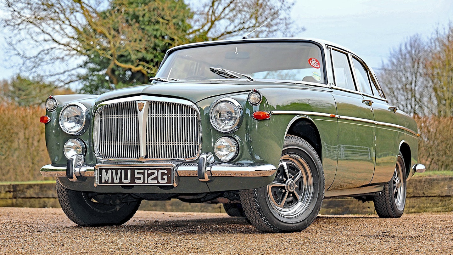 Rover P5B Coupé front three quarter view