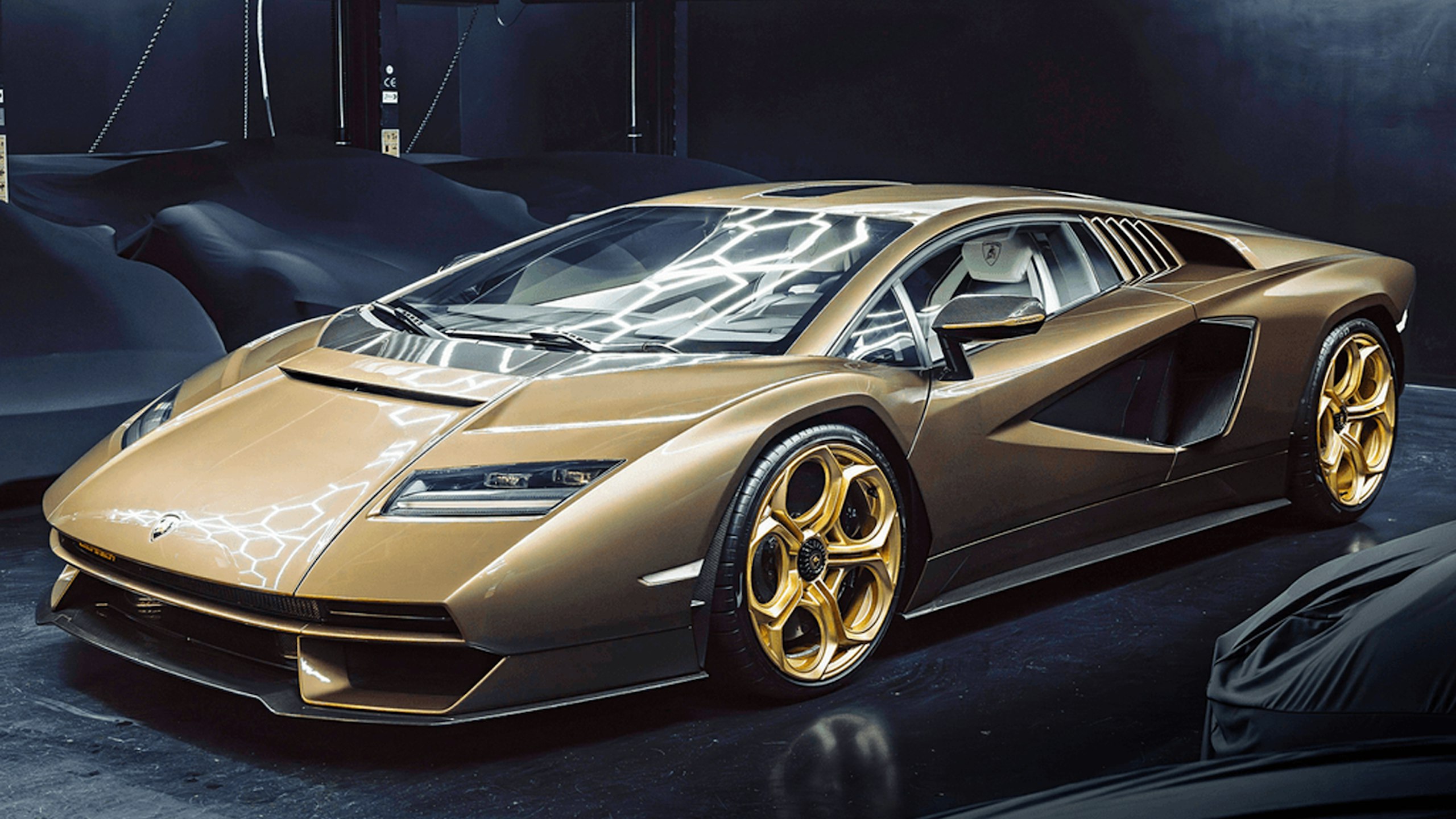 Market headliner: reborn Lamborghini Countach leads in Italy