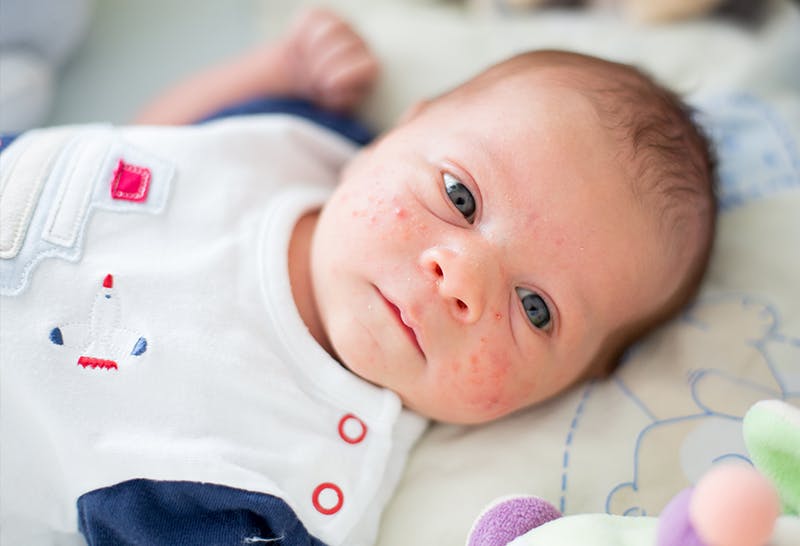 und hält Baby in der Nähe ideal für Babys Kleinkinder ACEDA Wickeltasche für Neugeborene Stillen weich Grau
