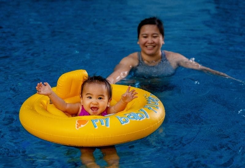 Infant Toddlers Swimming Ring Baby Inflatable Seat Double Handle Training Aid UK 